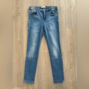 ZARA Trafaluc Jeans – Size 10 – Light Wash Denim